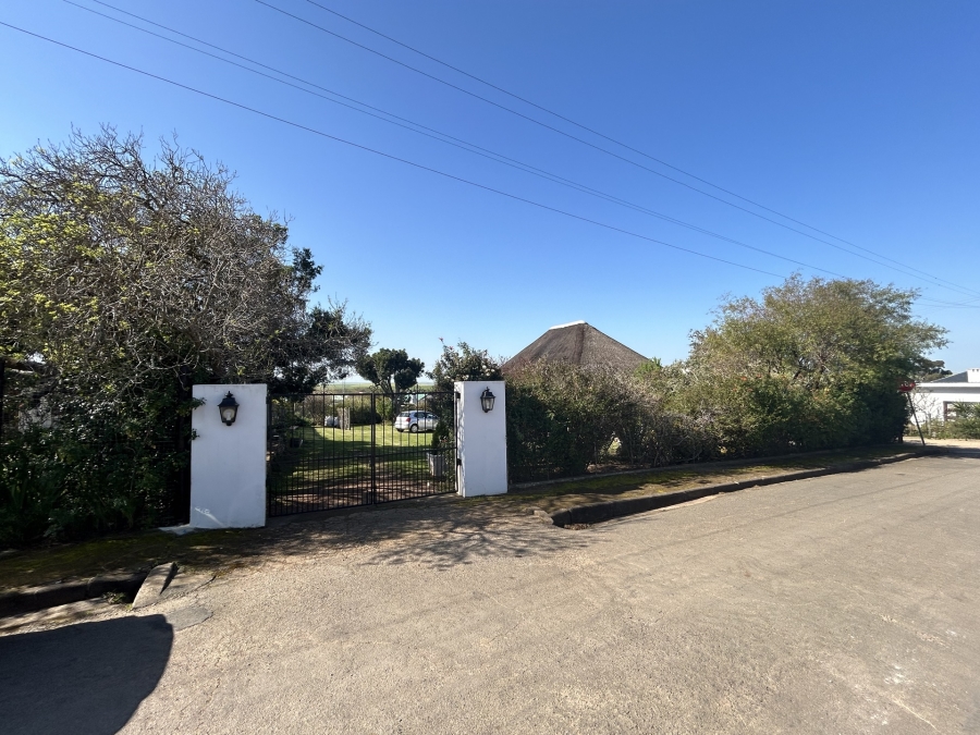 4 Bedroom Property for Sale in Napier Western Cape